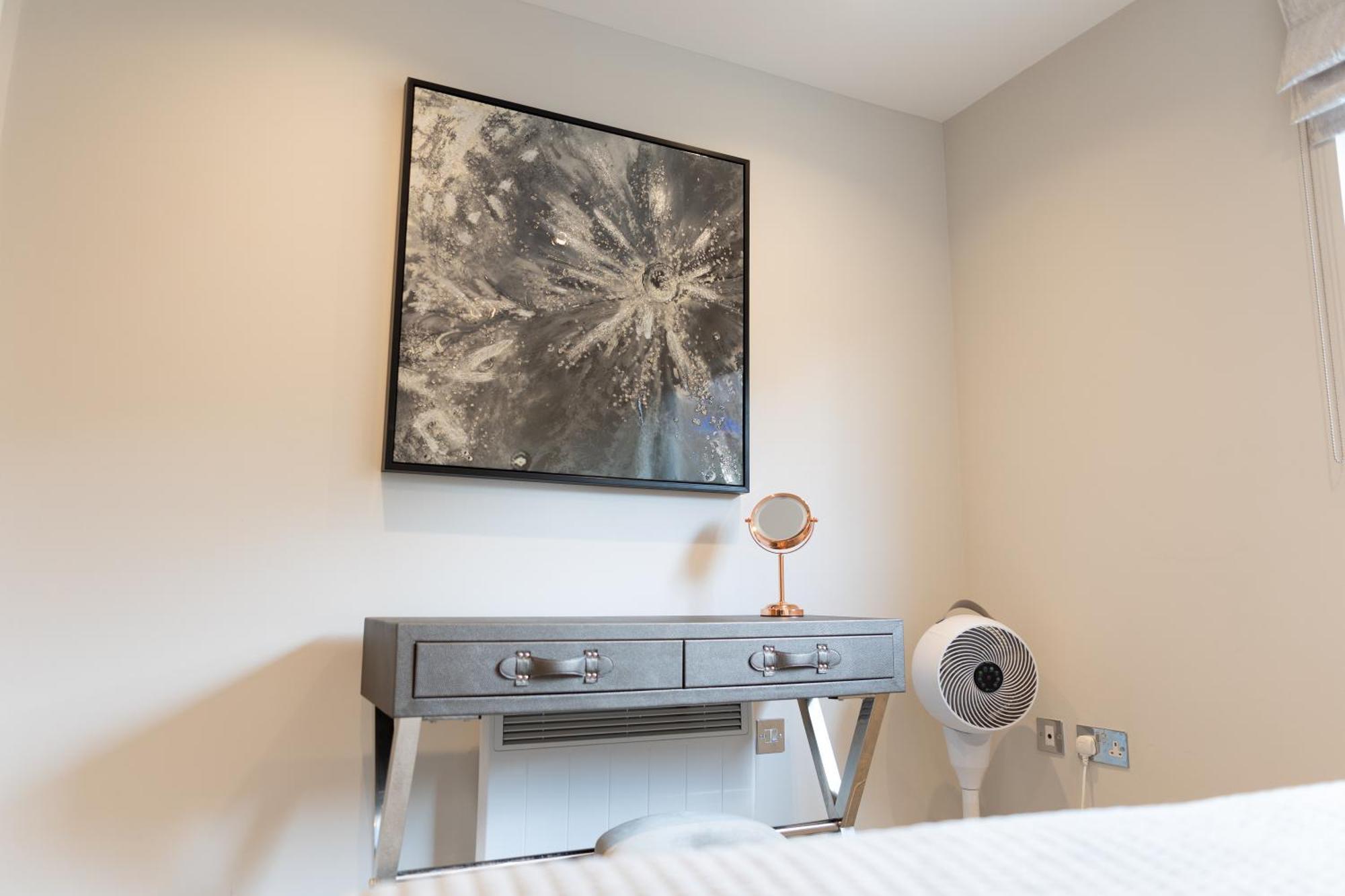 Exclusive Cardiff City Centre Apartment Exterior photo
