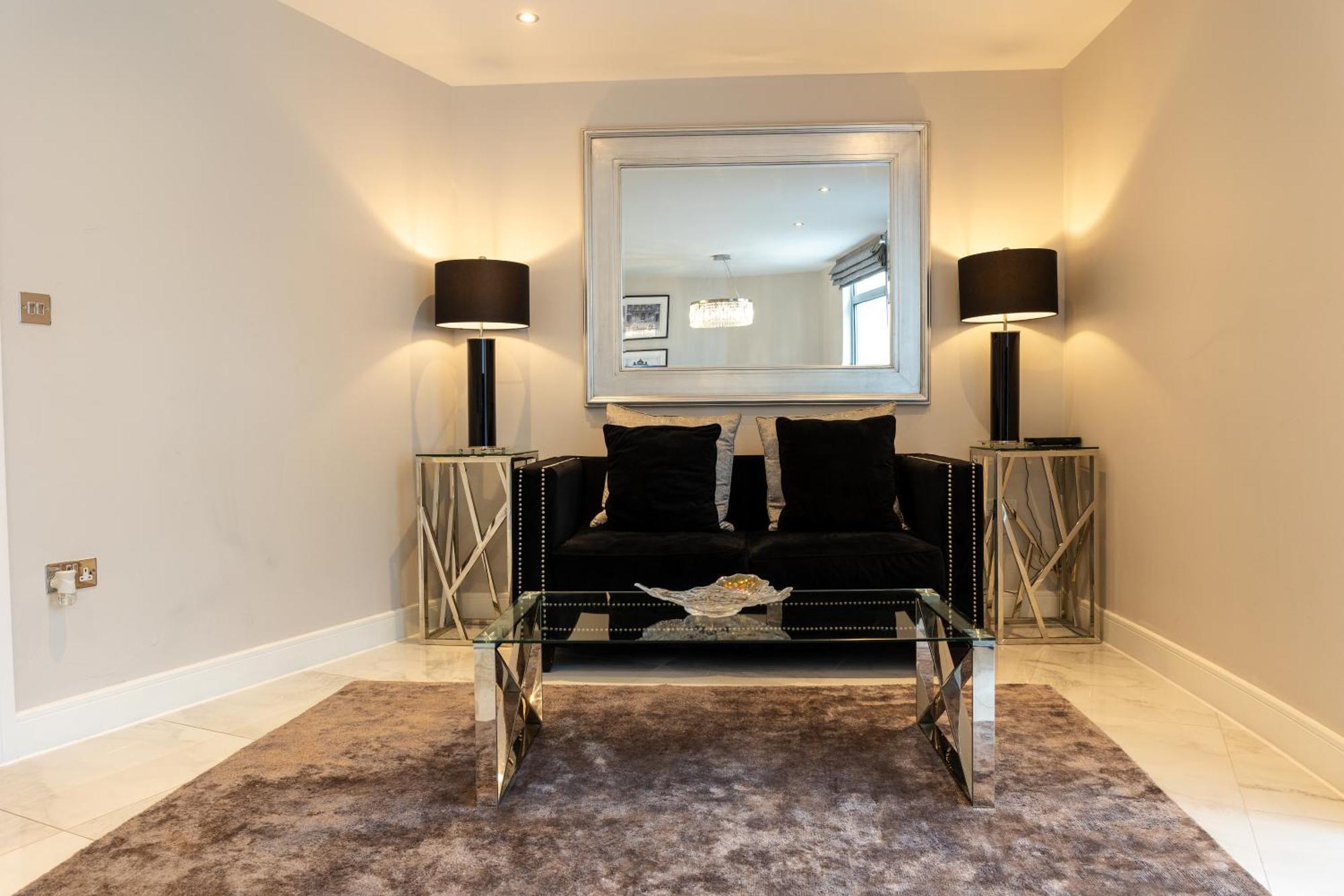 Exclusive Cardiff City Centre Apartment Exterior photo